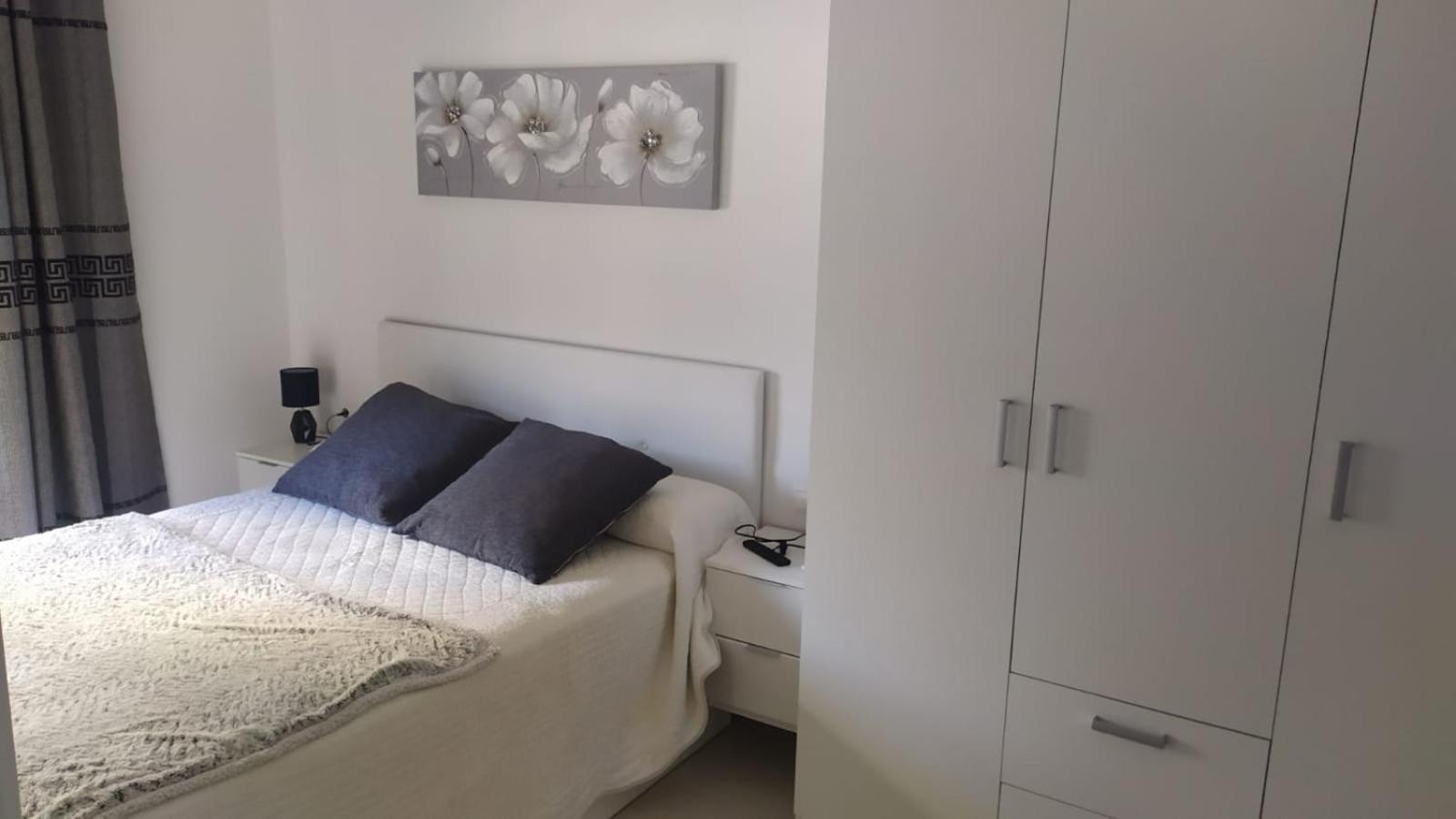 Apartamento Nuevo Con Piscina Y Amplio Balcon Sant Carlos de la Ràpita Esterno foto